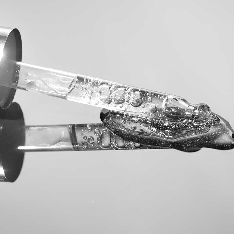 Niacinamide dan Vitamin C: Efektifan Mana Agar Kulit Cerah?